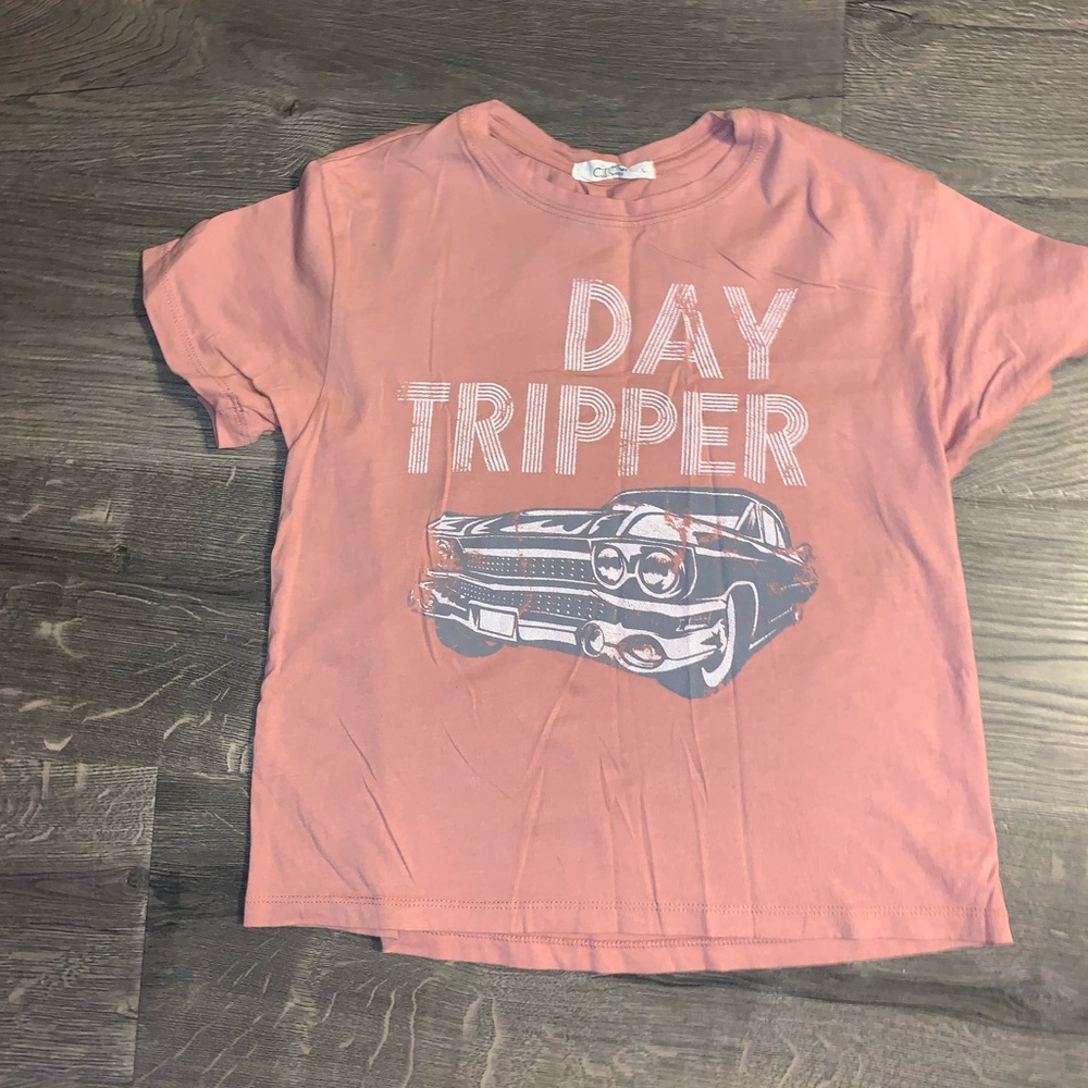 women’s printed tshirt size s